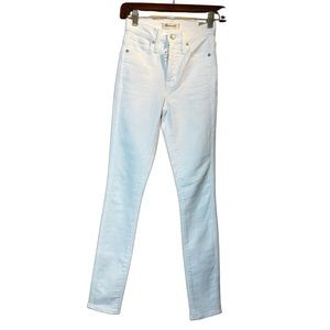 10" High-Rise Skinny Jeans in Pure White Size: W23 NWT.